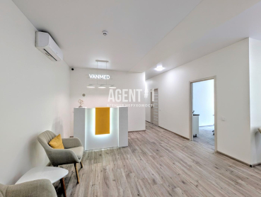 Стоматологія 5 кабін., 230 кв.м. вул. Антоновича, Київ