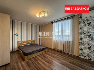 ЖК Петропавлівський Посад ,1-кімн, 38.1 кв.м., вул. Черкаська, 10 у с.Петропавлівська Борщагівка