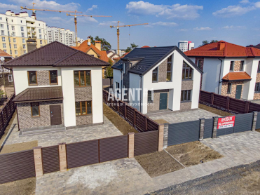 Продажа дома 140кв.м с. Чайки
