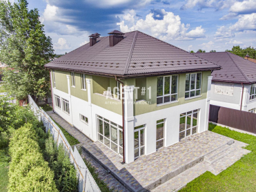 Продажа дом с гаражом Гореничи
