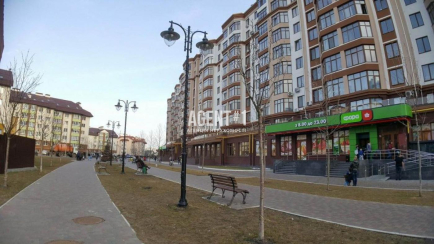 Нежилое пом-е, фасад, ЖК Львовский,ул.Волынская, П. Борщаговка