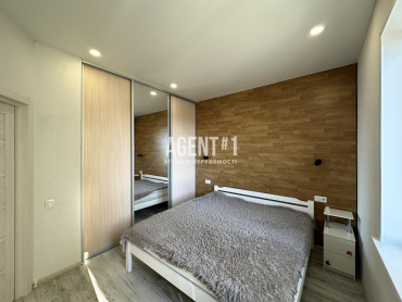 1-кімн. квартира, 38 кв.м. вул. Черкаська, 14, Петропавл. Борщагівка