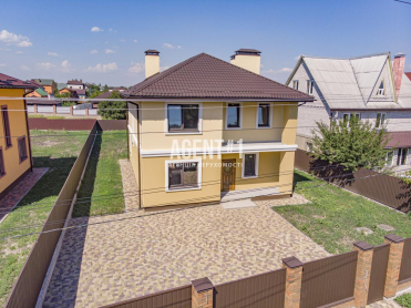Продажа дома 179 кв.м.  с. Белогородка